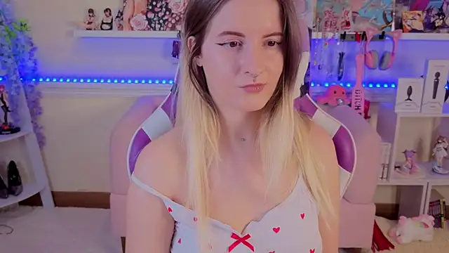 Snapshot of Sonia_Meow chatting on November 2025 06:35:01 AM Sonia Meow online show from November 2025 06:35:01 AM