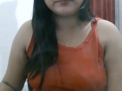 Mon-Luv online show from October 2025 01:11:01 PM