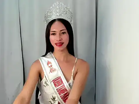 secretmiller  online show from December 2025 06:37:02 PM