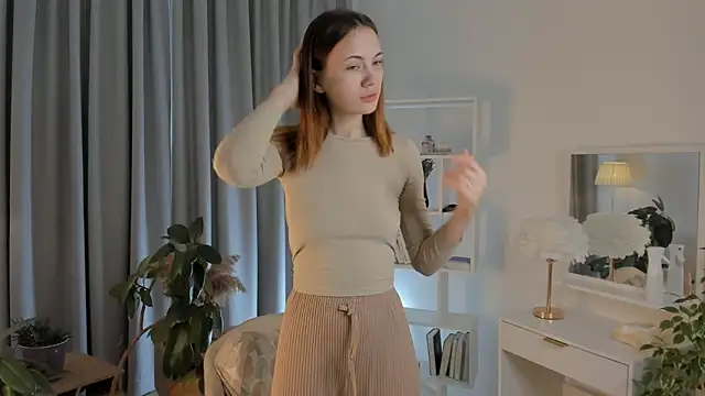 Snapshot of SirenaOstrem chatting on September 2025 01:16:02 AM SirenaOstrem online show from September 2025 01:16:02 AM