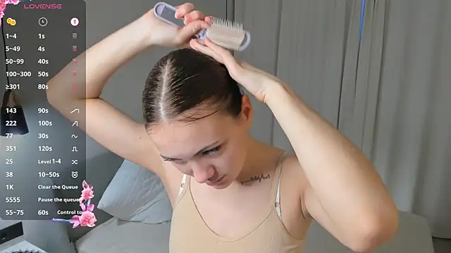 Snapshot of SirenaOstrem chatting on October 2025 01:02:02 AM SirenaOstrem online show from October 2025 01:02:02 AM