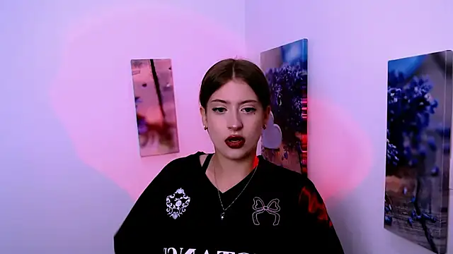 Snapshot of princess_lilit chatting on September 2025 12:49:02 PM princess lilit online show from September 2025 12:49:02 PM