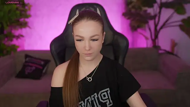 Ella 054 online show from May 2026 10:42:02 AM