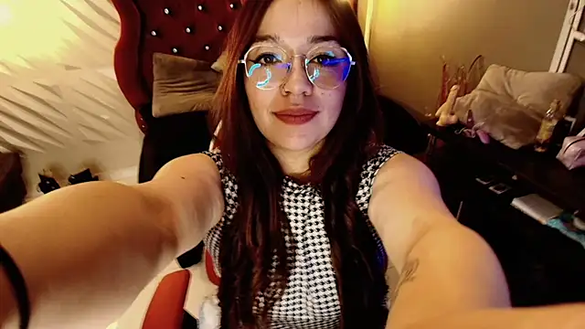 Charmeine  online show from September 2025 05:18:01 AM