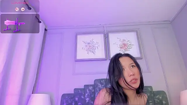 lux bitchx online show from April 2026 04:04:02 AM