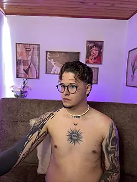 Snapshot of _tylerr_ chatting on September 2025 04:50:02 PM tylerr online show from September 2025 04:50:02 PM