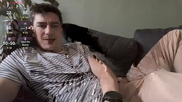 Snapshot of Ador_mask chatting on April 2026 07:00:01 PM Ador mask online show from April 2026 07:00:01 PM