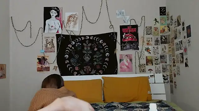 WonderConnie1 online show from October 2025 03:34:01 PM