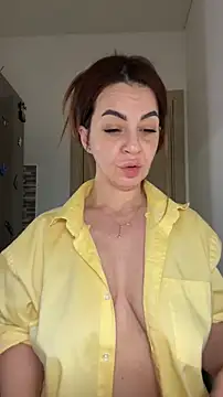 Roxanne Skye online show from November 2025 03:49:02 AM