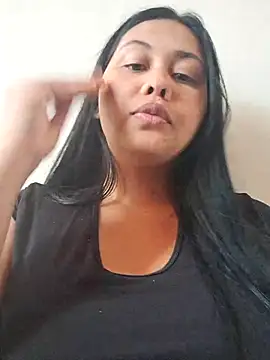 Alessandraa- online show from June 2026 06:32:01 PM