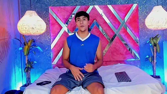 CHR58  online show from September 2025 11:37:01 PM