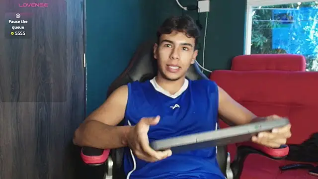 CHR58  online show from October 2025 07:48:02 PM