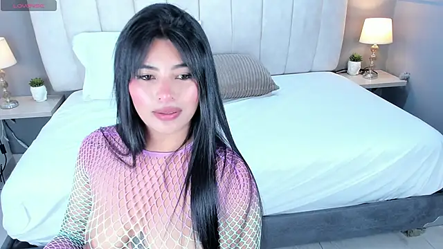 ScarletStarr online show from November 2025 04:00:01 AM