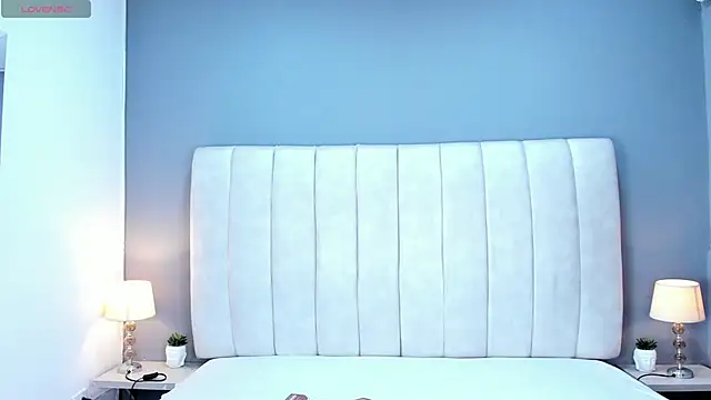 ScarletStarr online show from November 2025 03:48:01 AM