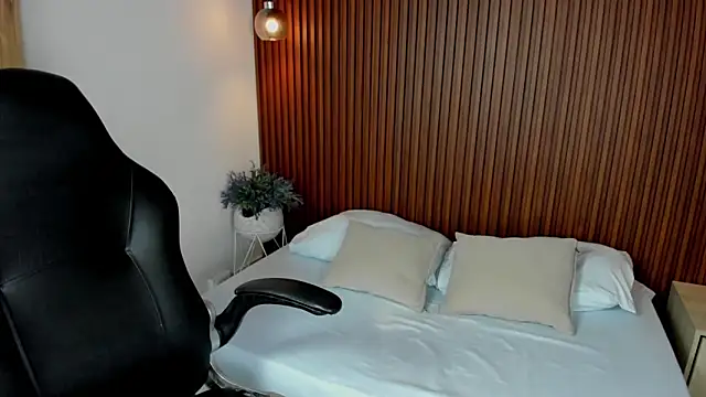 Snapshot of alice_coopperx chatting on September 2025 12:17:02 PM alice coopperx online show from September 2025 12:17:02 PM