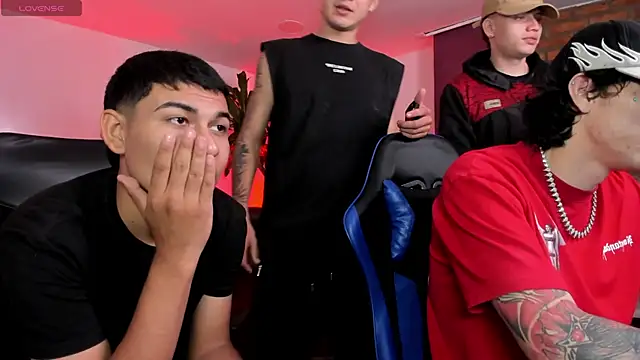 Handsomeboyss19 online show from December 2025 01:35:02 AM