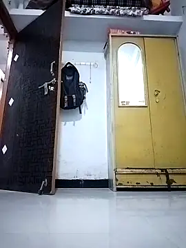 SmartLoda143 online show from February 2026 03:20:01 PM