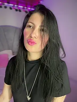Mia salinass online show from April 2026 11:02:02 PM