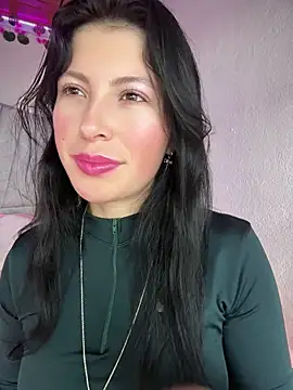 Mia salinass online show from April 2026 05:52:01 PM