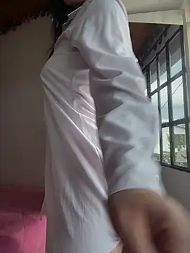 Mia salinass online show from June 2026 05:45:02 PM