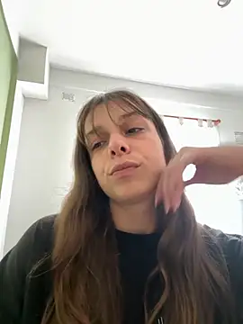 Snapshot of LittleJulietta chatting on September 2025 06:31:02 PM LittleJulietta online show from September 2025 06:31:02 PM