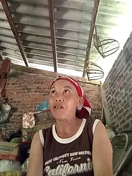 Snapshot of me-cute chatting on September 2025 12:55:01 AM me-cute online show from September 2025 12:55:01 AM