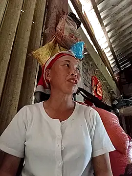 Snapshot of me-cute chatting on September 2025 09:19:02 AM me-cute online show from September 2025 09:19:02 AM