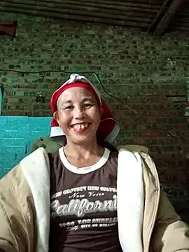 Snapshot of me-cute chatting on September 2025 12:45:02 AM me-cute online show from September 2025 12:45:02 AM