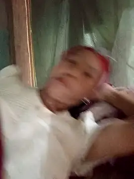 Snapshot of me-cute chatting on October 2025 02:42:01 AM me-cute online show from October 2025 02:42:01 AM