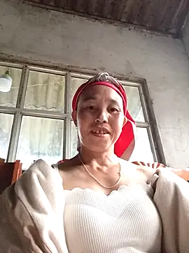 Snapshot of me-cute chatting on October 2025 11:04:02 PM me-cute online show from October 2025 11:04:02 PM