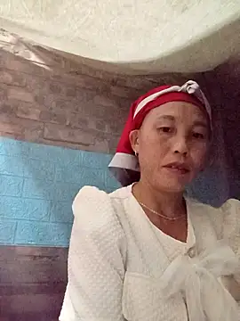 Snapshot of me-cute chatting on October 2025 09:04:02 PM me-cute online show from October 2025 09:04:02 PM