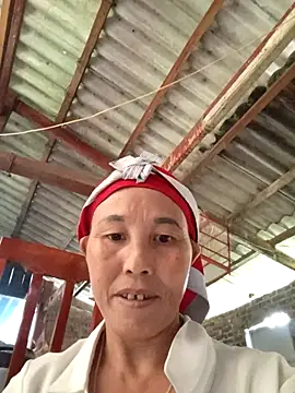 Snapshot of me-cute chatting on October 2025 01:42:02 AM me-cute online show from October 2025 01:42:02 AM