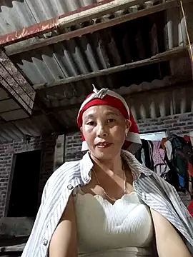 Snapshot of me-cute chatting on October 2025 11:44:02 AM me-cute online show from October 2025 11:44:02 AM