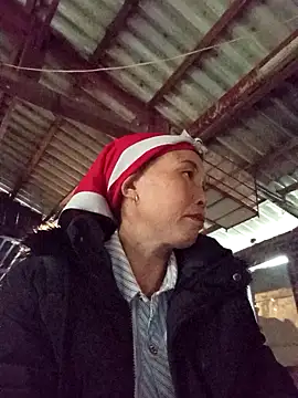 Snapshot of me-cute chatting on November 2025 09:00:02 AM me-cute online show from November 2025 09:00:02 AM