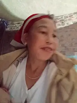 Snapshot of me-cute chatting on November 2025 10:54:02 PM me-cute online show from November 2025 10:54:02 PM