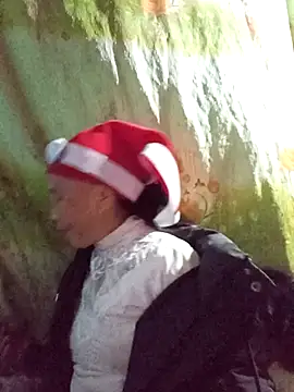 Snapshot of me-cute chatting on November 2025 01:54:01 PM me-cute online show from November 2025 01:54:01 PM