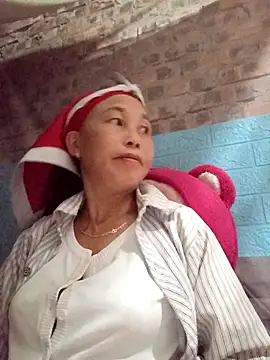 Snapshot of me-cute chatting on November 2025 08:07:01 PM me-cute online show from November 2025 08:07:01 PM