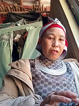 Snapshot of me-cute chatting on November 2025 12:53:02 AM me-cute online show from November 2025 12:53:02 AM