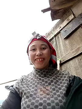 Snapshot of me-cute chatting on November 2025 01:27:02 AM me-cute online show from November 2025 01:27:02 AM