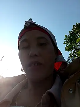 Snapshot of me-cute chatting on November 2025 02:02:01 AM me-cute online show from November 2025 02:02:01 AM