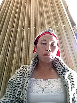 Snapshot of me-cute chatting on November 2025 03:20:01 AM me-cute online show from November 2025 03:20:01 AM