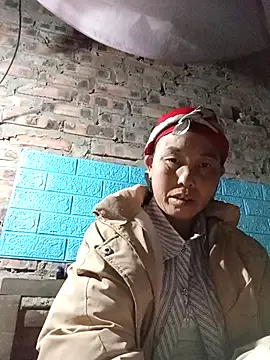 Snapshot of me-cute chatting on December 2025 10:59:02 PM me-cute online show from December 2025 10:59:02 PM