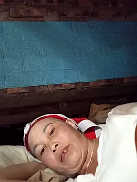 Snapshot of me-cute chatting on December 2025 02:12:02 PM me-cute online show from December 2025 02:12:02 PM