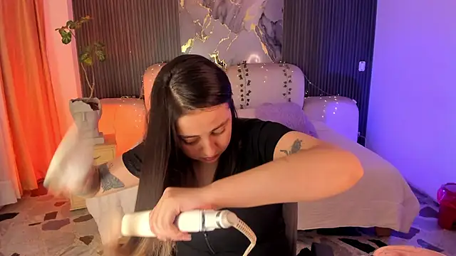 SarahCastro1  online show from June 2026 04:15:02 AM