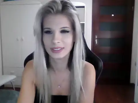 KristineGlow online show from September 2025 08:23:01 PM