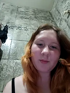 Snapshot of MiaKissy chatting on September 2025 12:15:02 PM MiaKissy online show from September 2025 12:15:02 PM