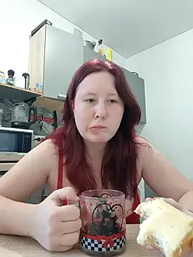 Snapshot of MiaKissy chatting on September 2025 06:17:01 AM MiaKissy online show from September 2025 06:17:01 AM