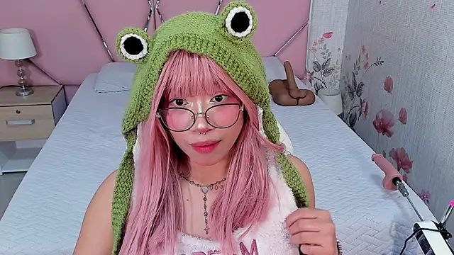 SafiroAgataaa online show from September 2025 11:30:01 PM