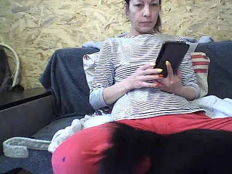 Snapshot of Milana38 chatting on October 2025 06:58:02 AM Milana38 online show from October 2025 06:58:02 AM