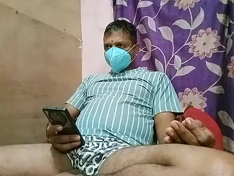 Snapshot of StreetLover_77 chatting on September 2025 03:45:01 PM StreetLover 77 online show from September 2025 03:45:01 PM